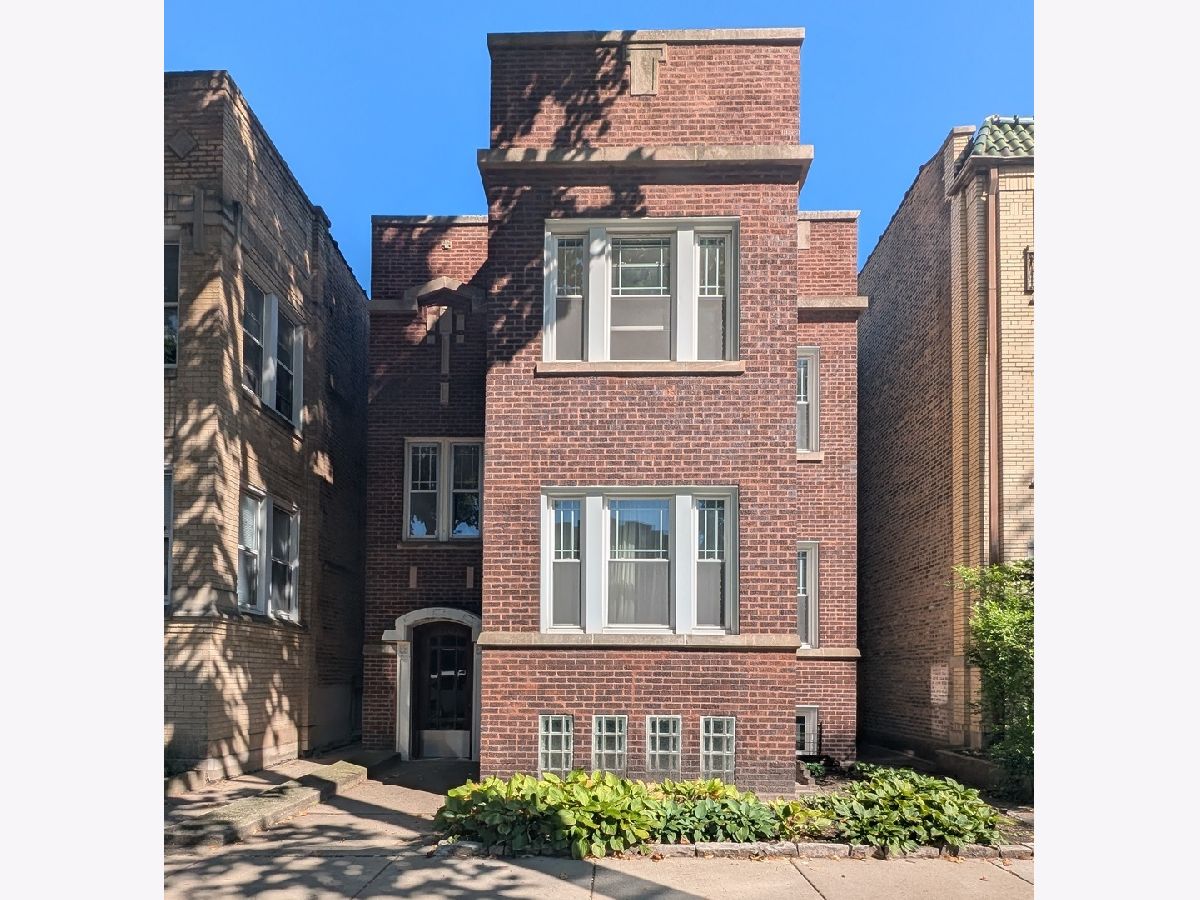 Homes & Condominiums Rented Arcadia Terrace Chicago Illinois, 5707 Campbell