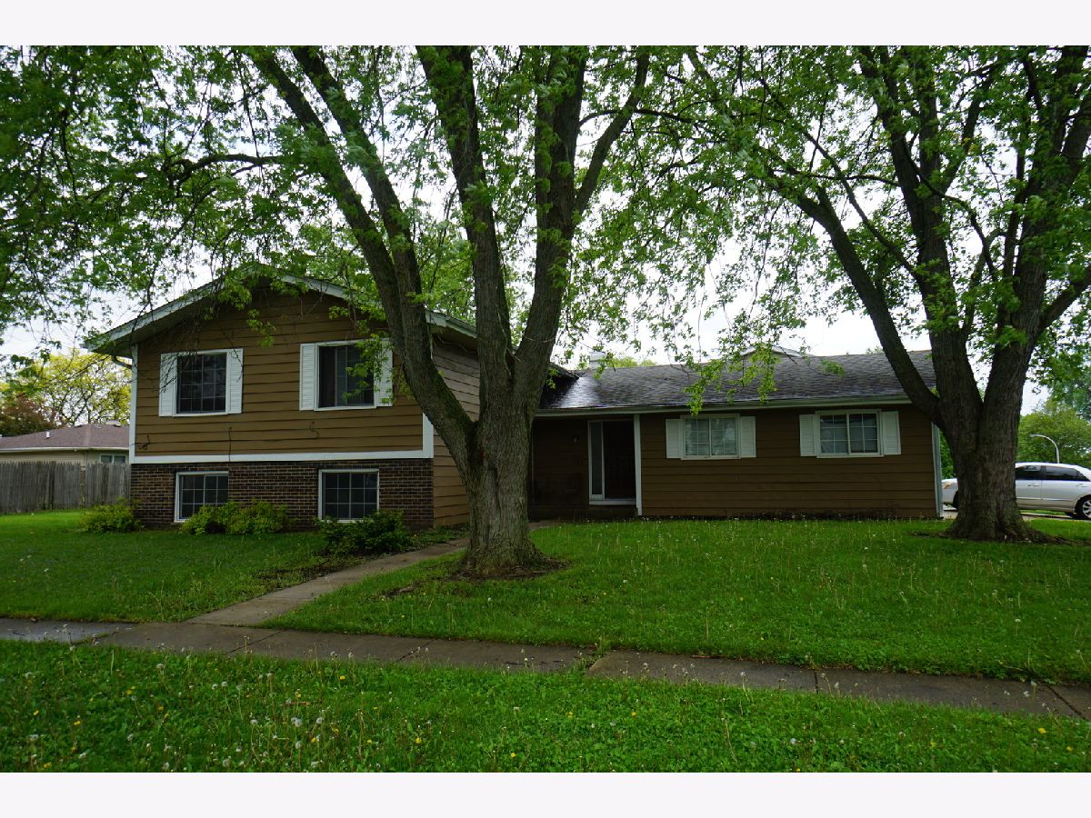  For Rent Elgin Illinois, 2031 Belmont