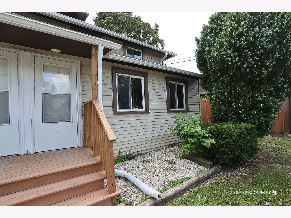 For Rent Gages Lake Illinois, 33791 Oak