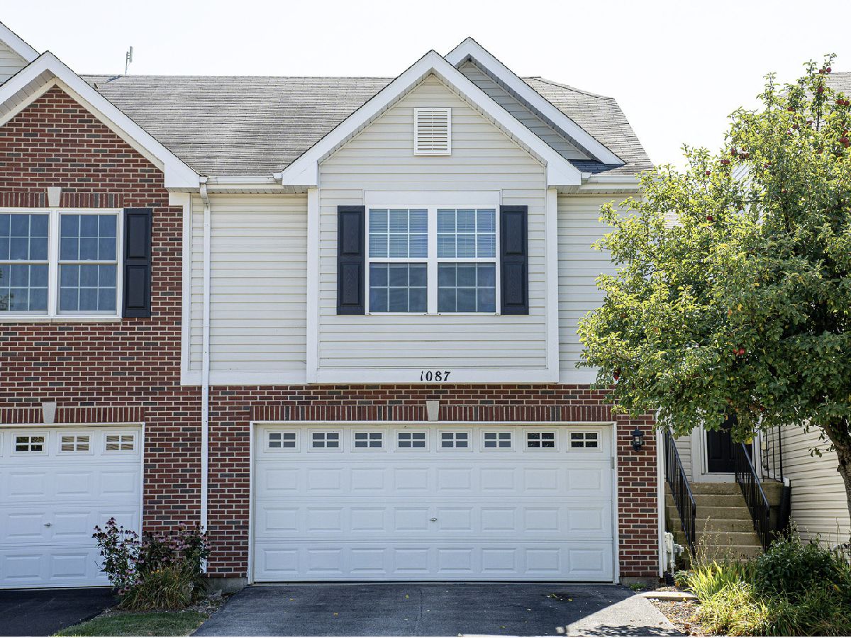  For Sale Hampshire Illinois, 1087 Marcello Drive