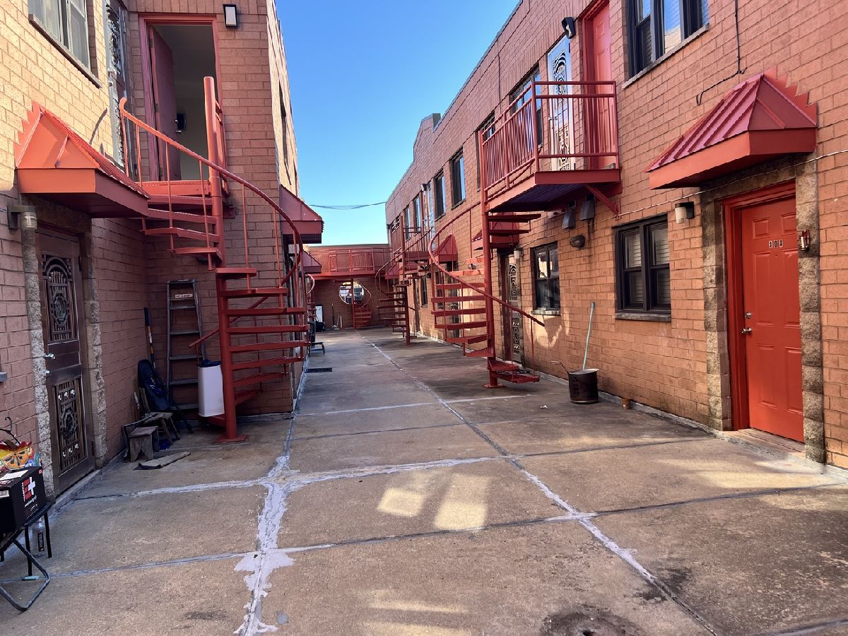  For Sale Chicago Illinois, 2131 Archer Avenue