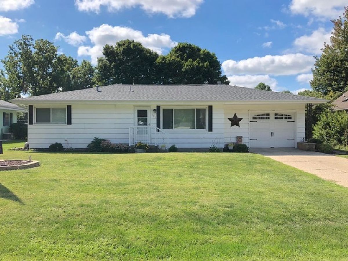  Sold Philo Illinois, 303 Mckinley