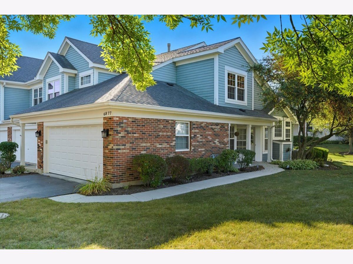  For Sale Gurnee Illinois, 6877 Mount Vernon Court