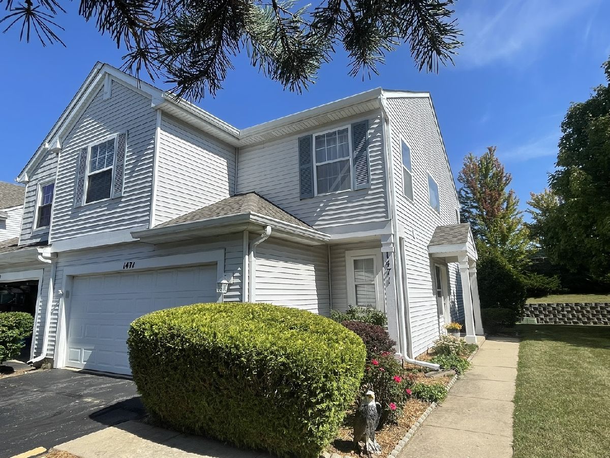  Rented Carpentersville Illinois, 1471 Meadowsedge