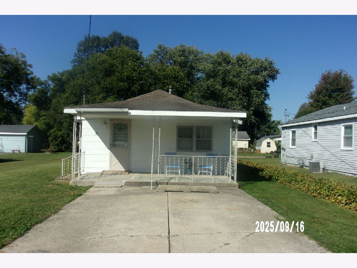  For Sale Watseka Illinois, 111 Market Street
