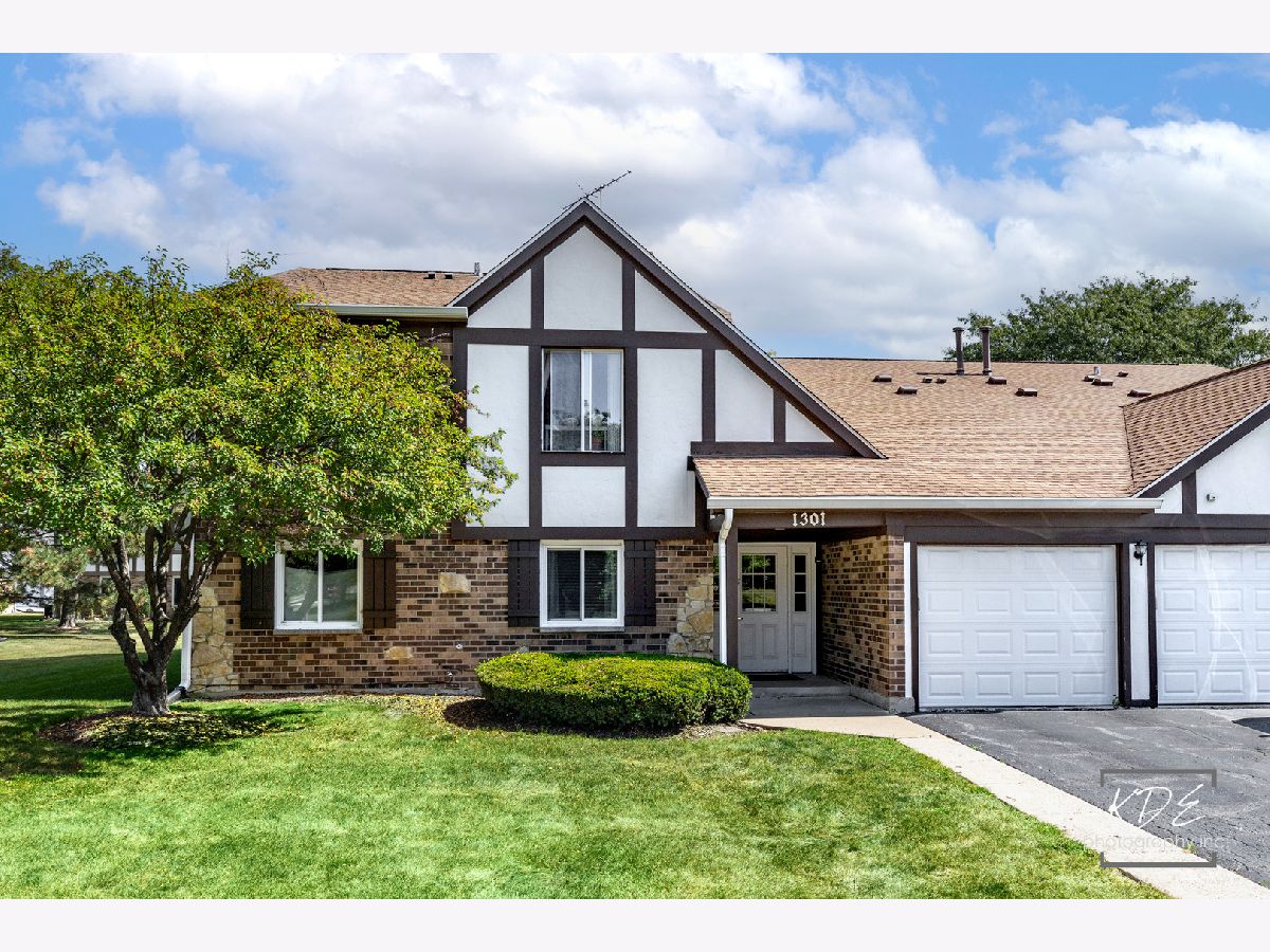 Condominiums For Sale Williamsport Village Westmont Illinois, 1301 Williams Street