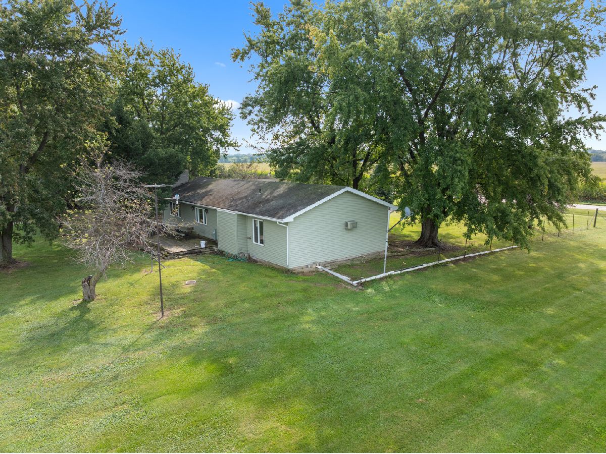  Sold Capron Illinois, 11754 Wange