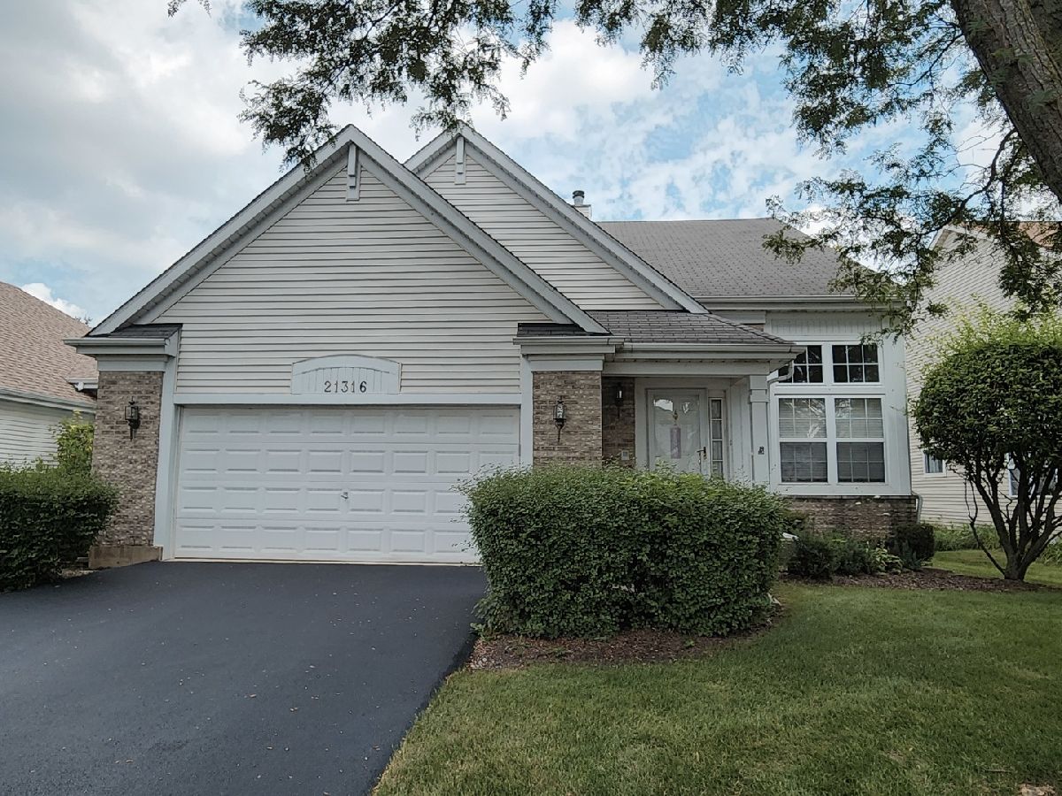  For Sale Plainfield Illinois, 21316 Redwood Drive