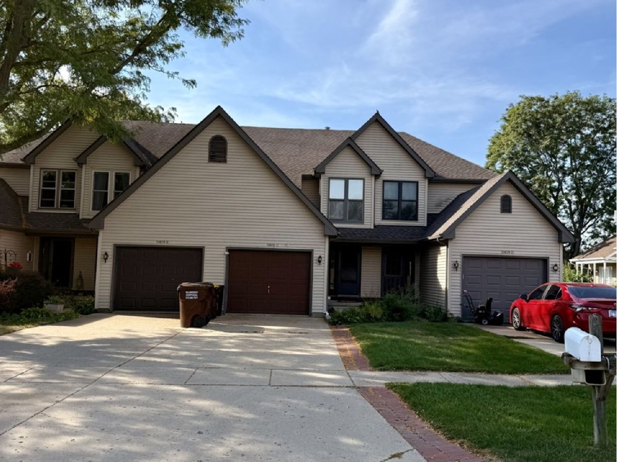  Rented Huntley Illinois, 11409 Douglas
