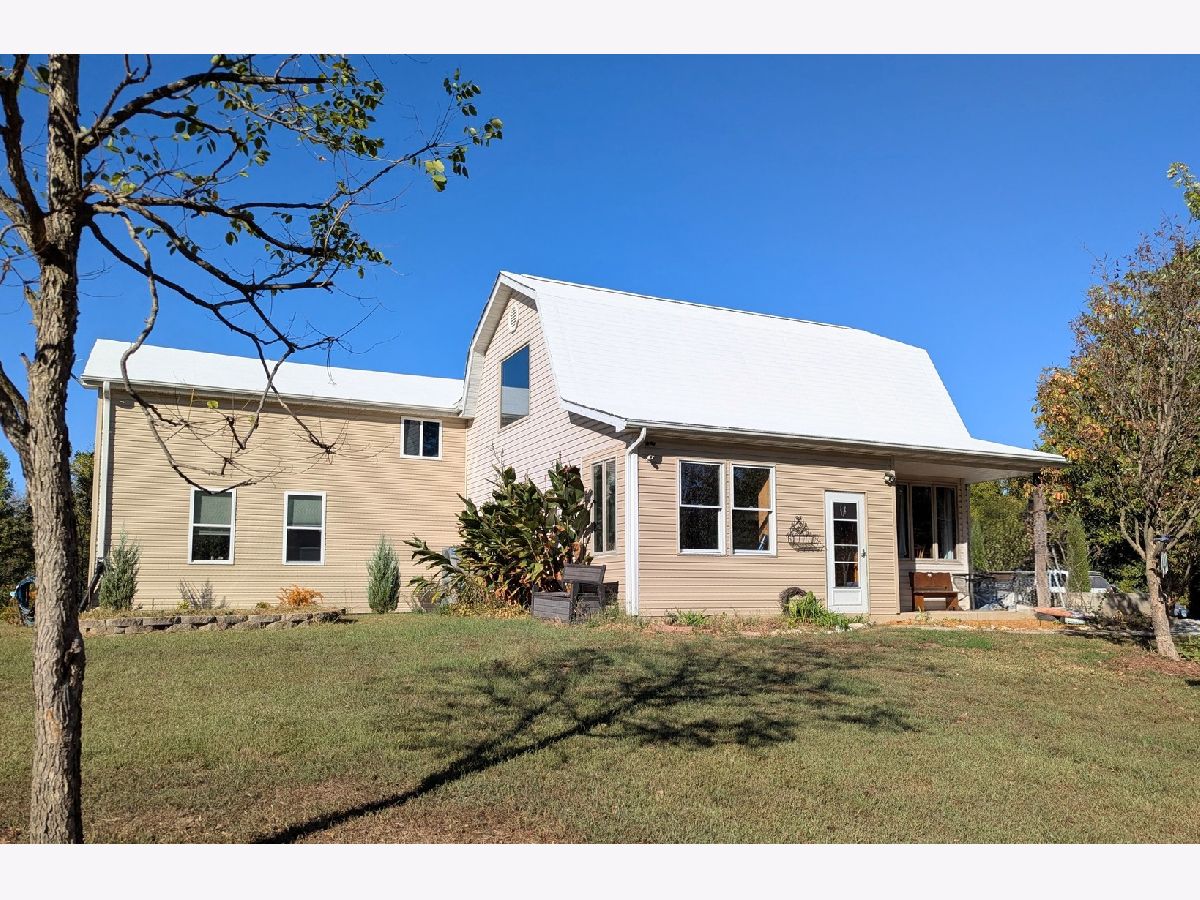  For Sale Alhambra Illinois, 10617 Niggli Road