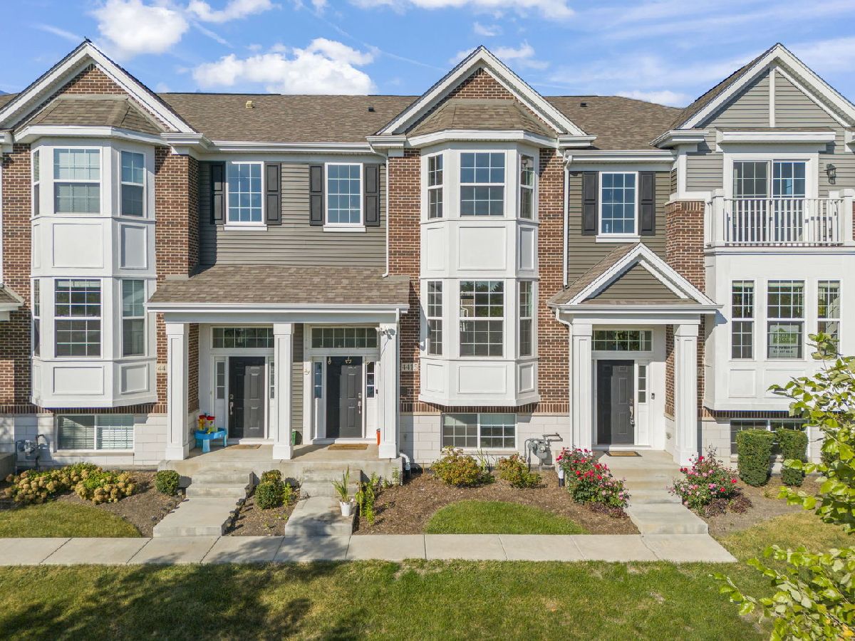 Townhomes Rented Emerson Park Naperville Illinois, 4415 Monroe