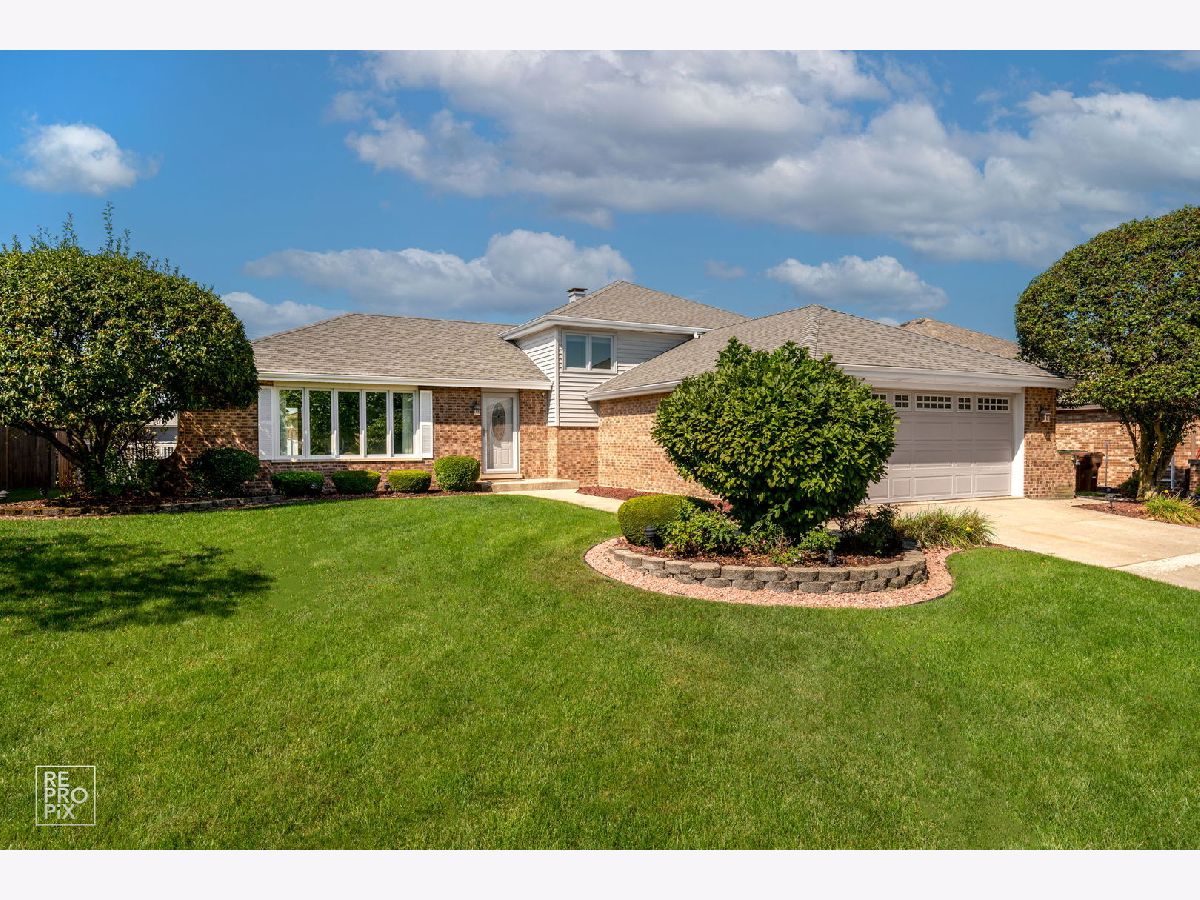 Homes For Sale Tinley Meadows Tinley Park Illinois, 16218 Princeton Avenue