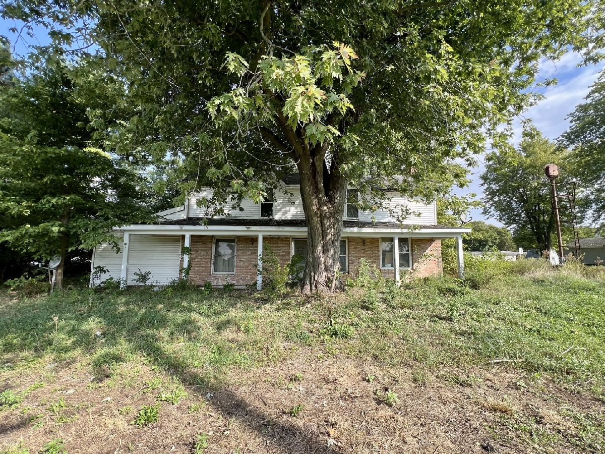  For Sale Sheldon Illinois, 215 Main Street