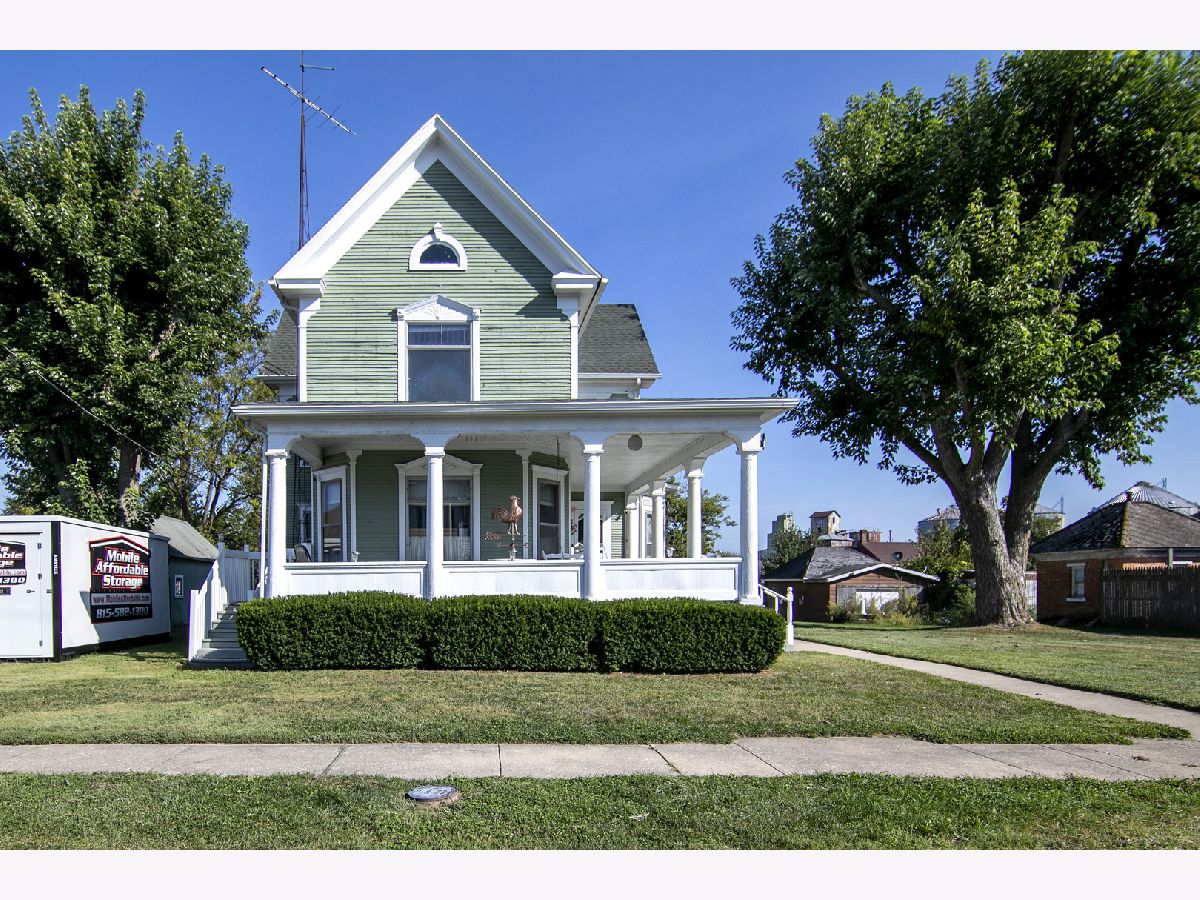  For Sale Beaverville Illinois, 105 Dorion Street