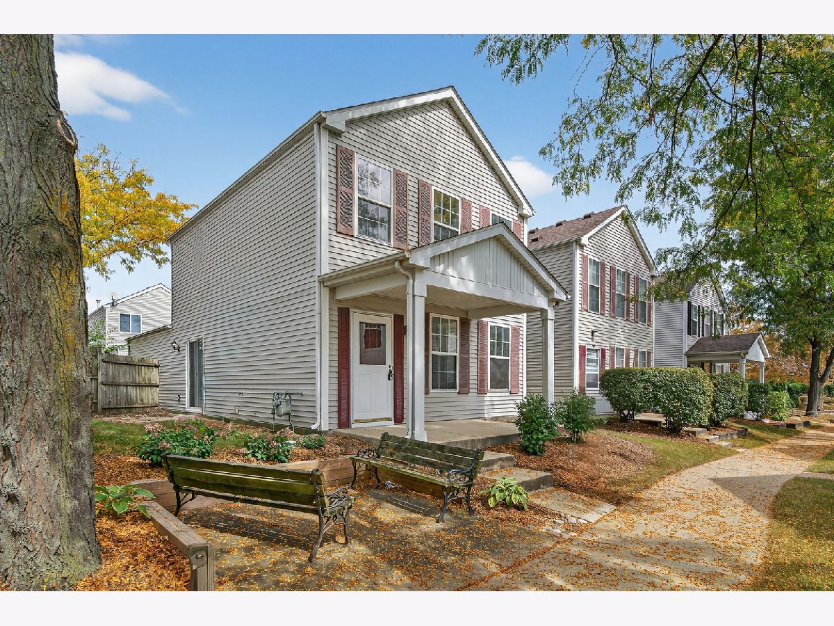 Homes & Townhomes & Condos For Sale Hometown Aurora Illinois, 1053 Symphony Drive