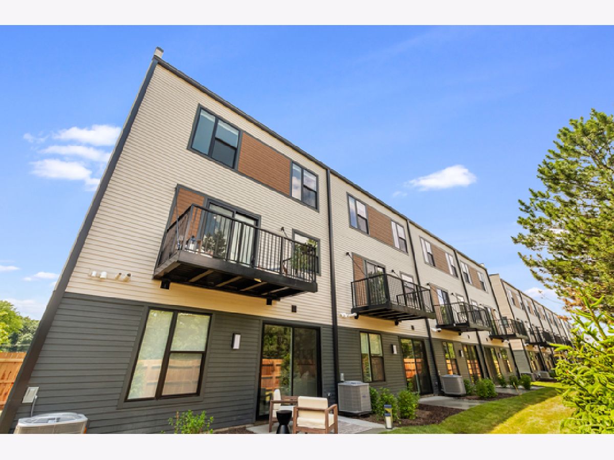 For Rent Skokie Illinois, 5424 Old Orchard