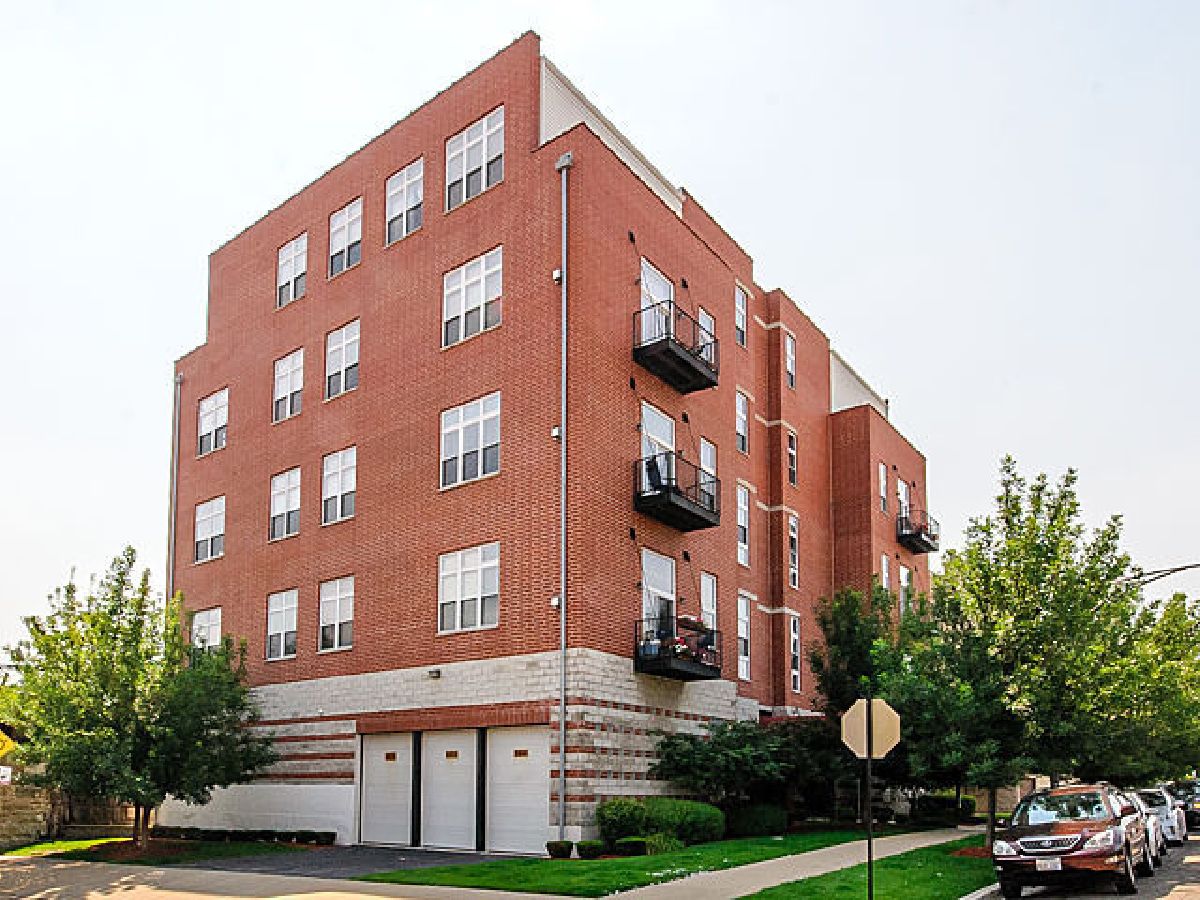  Rented Chicago Illinois, 949 Willard