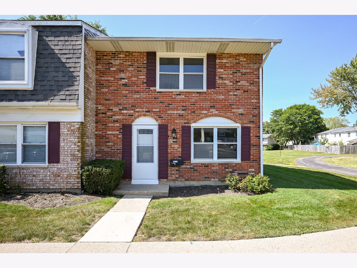  Sold Streamwood Illinois, 1516 Mckool