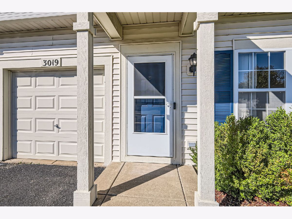 Rented Plano Illinois, 3019 Hoffman