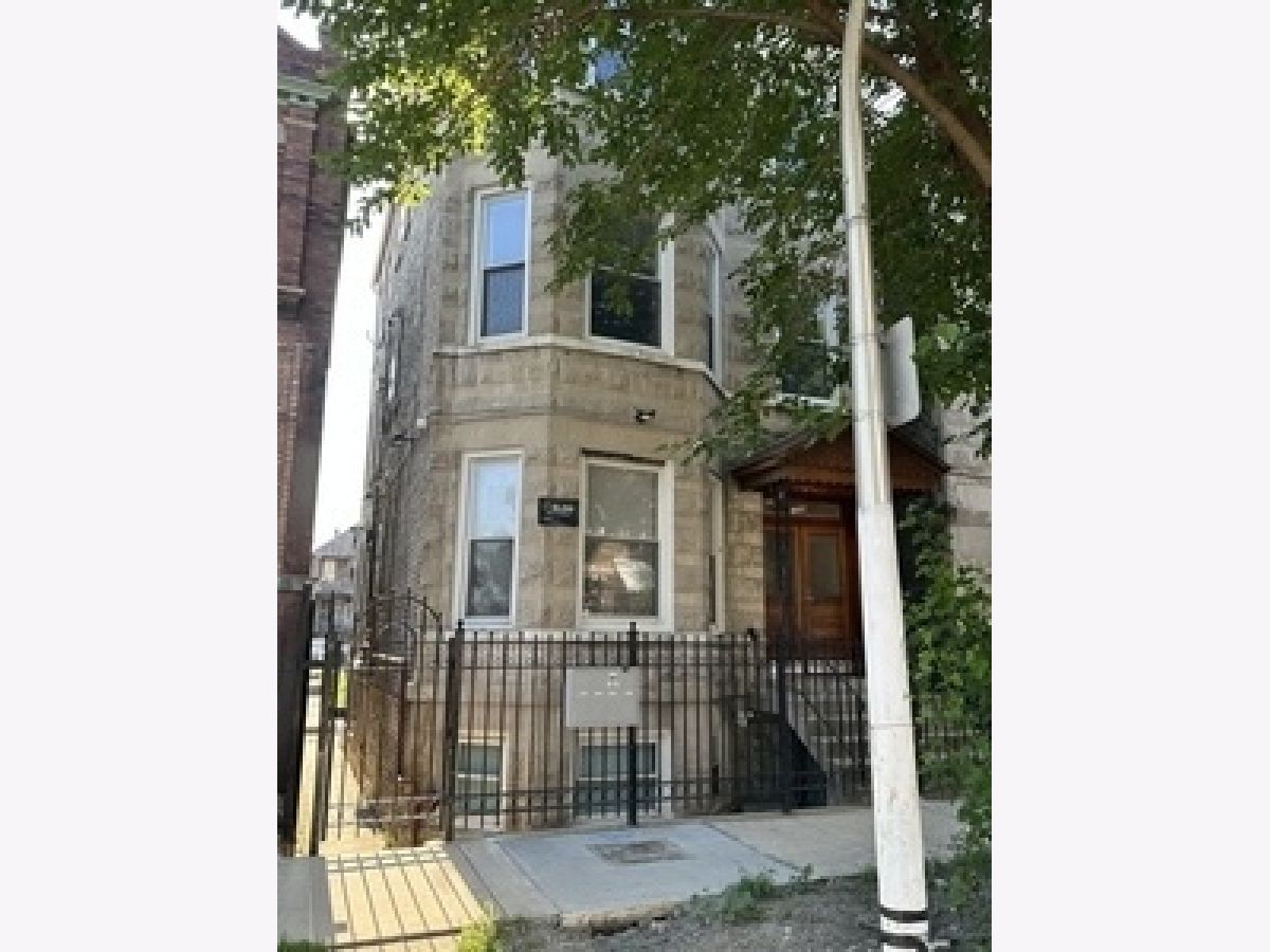 Rented Chicago Illinois, 2224 Sacramento