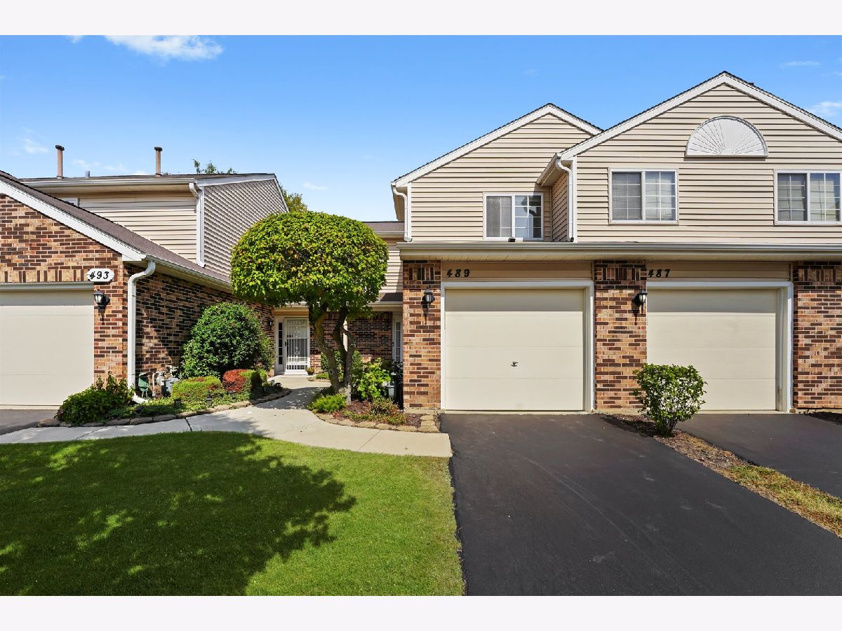  Sold Carol Stream Illinois, 489 Canterbury