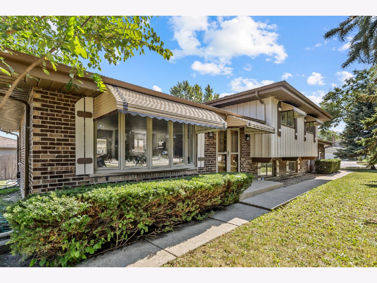 For Sale Addison Illinois, 1750 Woodland Avenue