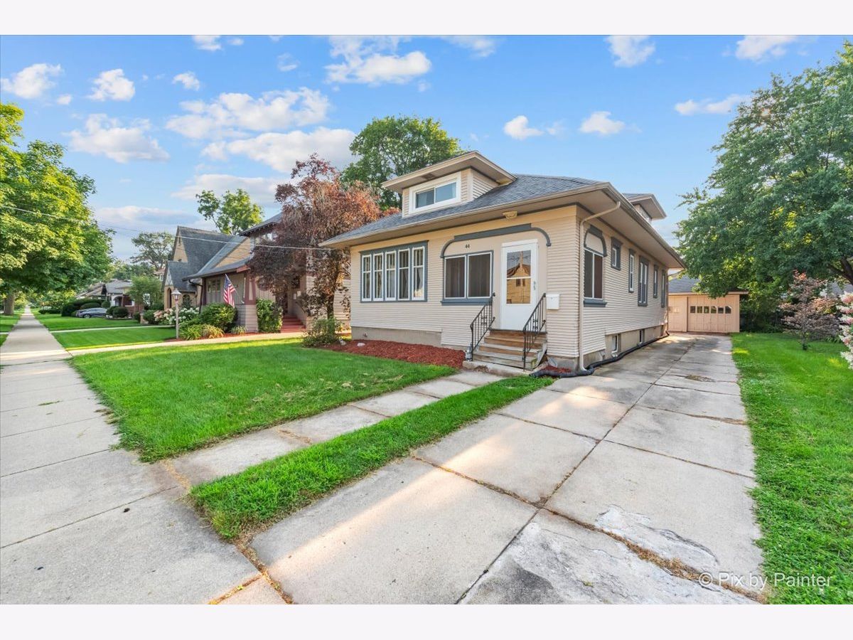 Homes For Sale Washington Heights Elgin Illinois, 44 Du Bois Avenue