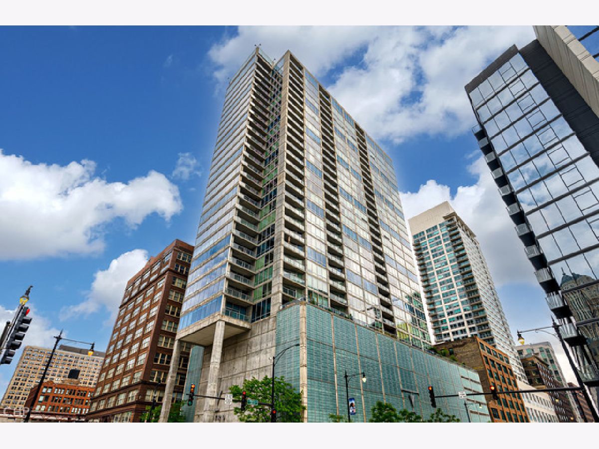 Rented Chicago Illinois, 611 Wells