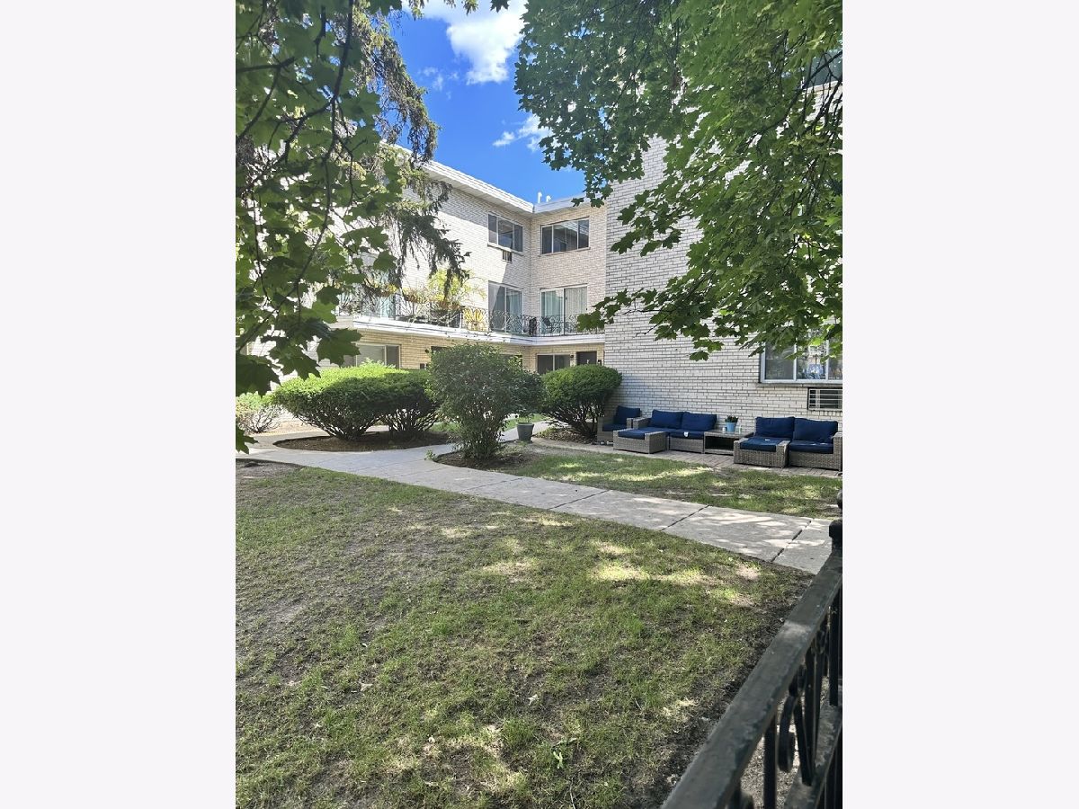  Rented Chicago Illinois, 4201 Paulina