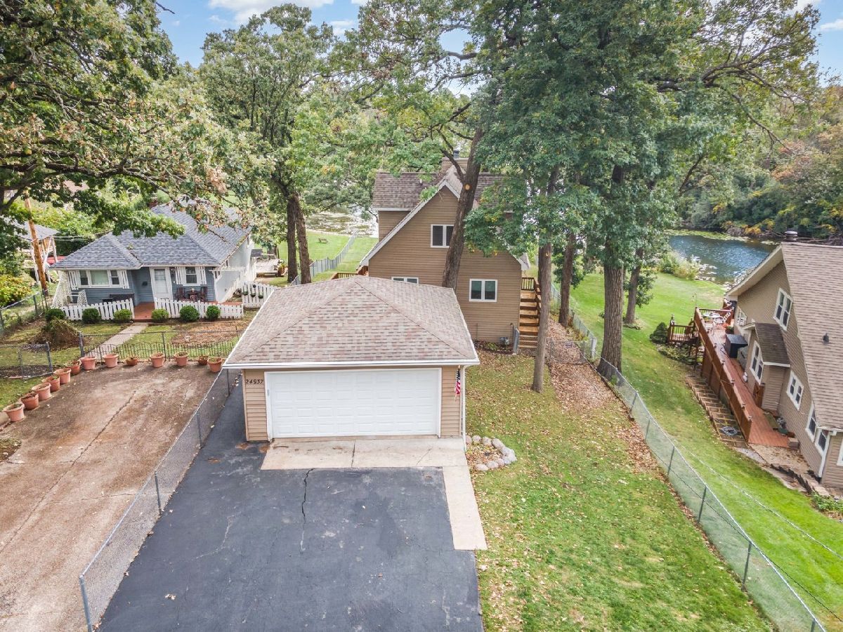 Sold Lake Villa Illinois, 24937 Forest