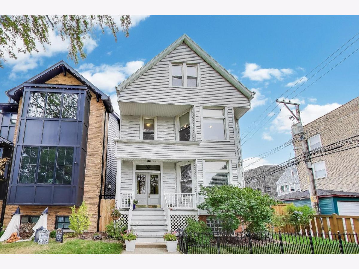  For Sale Chicago Illinois, 3615 Hoyne Avenue