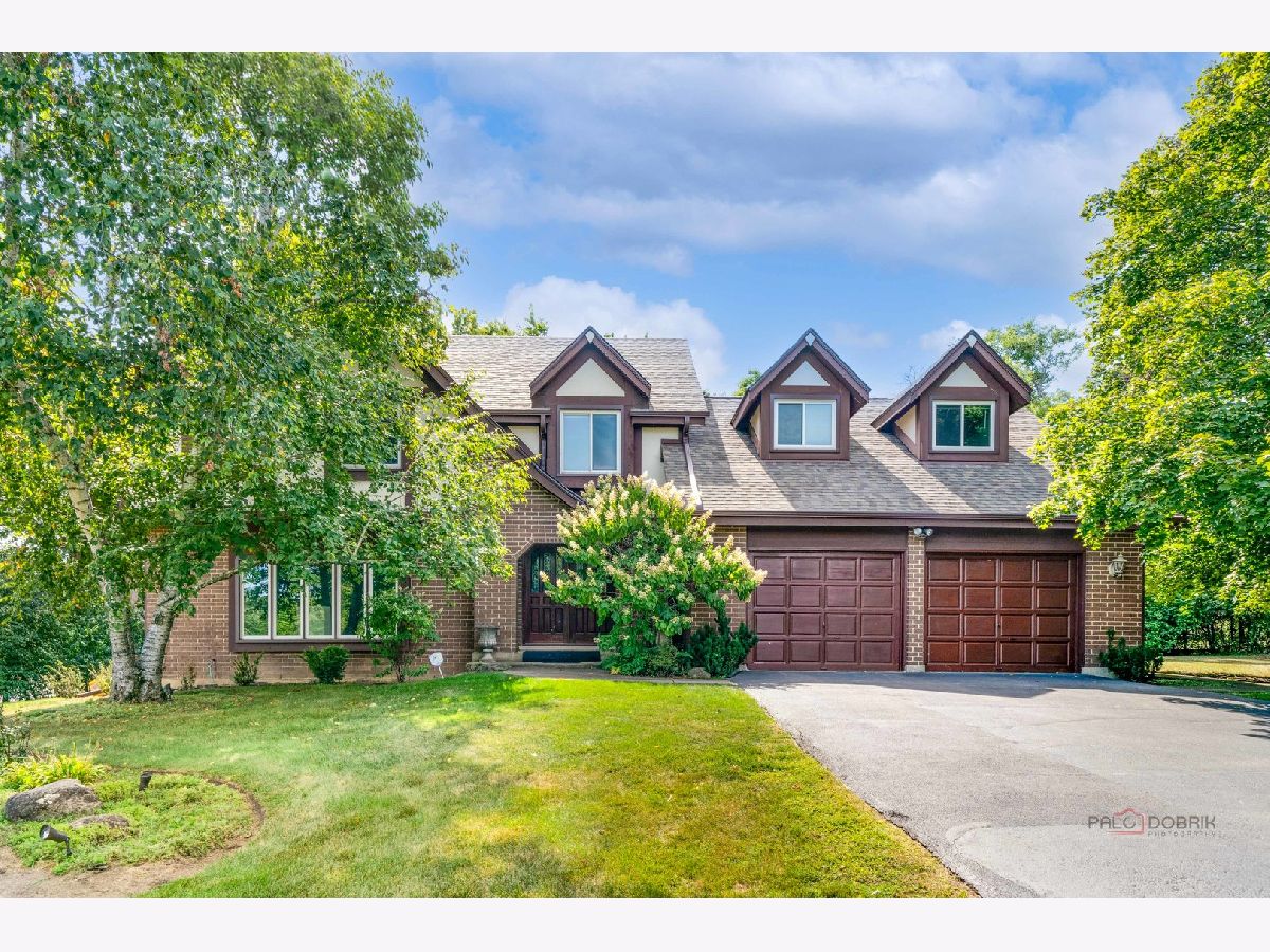  For Sale Long Grove Illinois, 1545 Chickamauga Lane