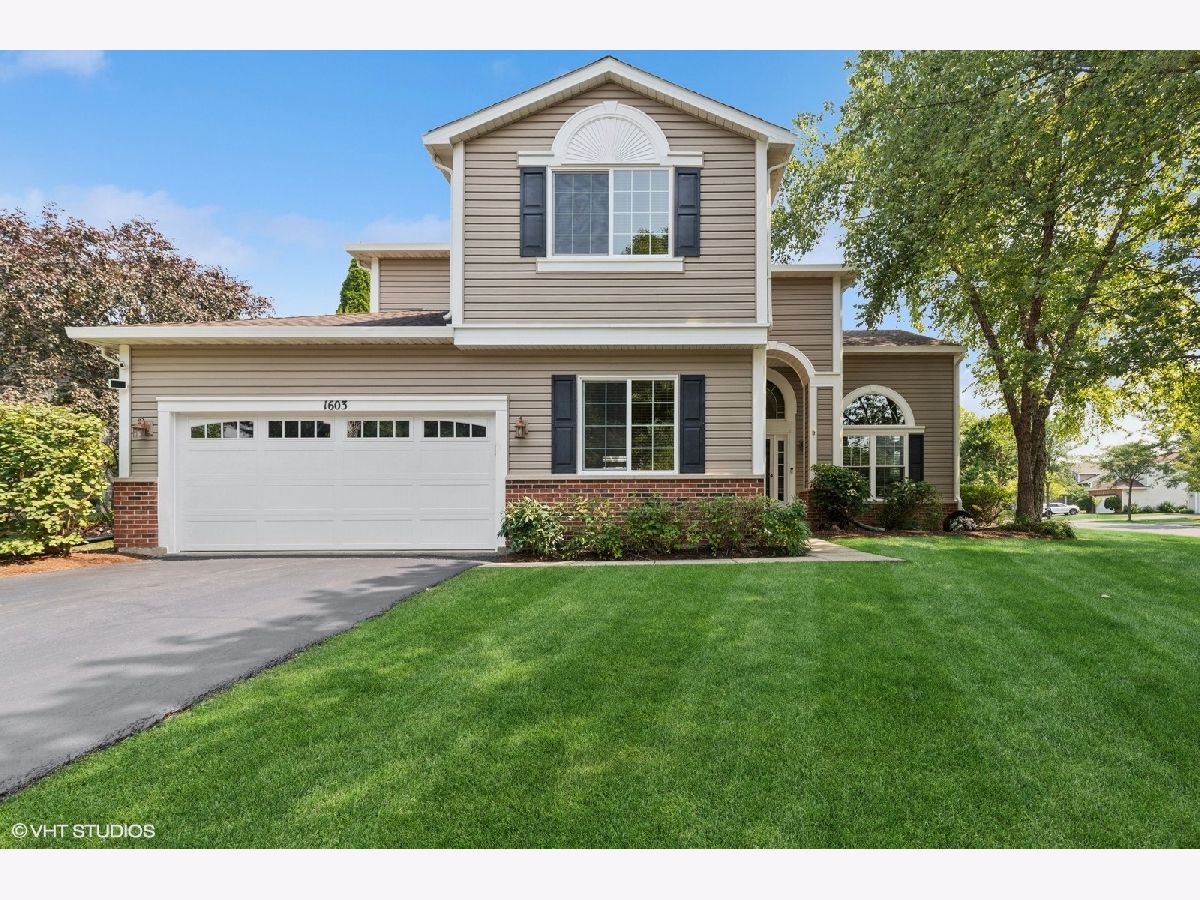  For Sale Gurnee Illinois, 1603 Napa Drive
