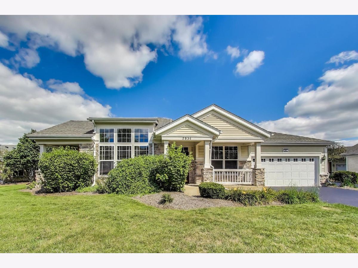 Townhomes & Condos & Homes Sold Carillon Club Naperville Illinois, 2851 Normandy