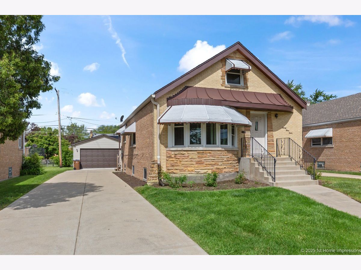  For Sale North Riverside Illinois, 2312 1st Avenue