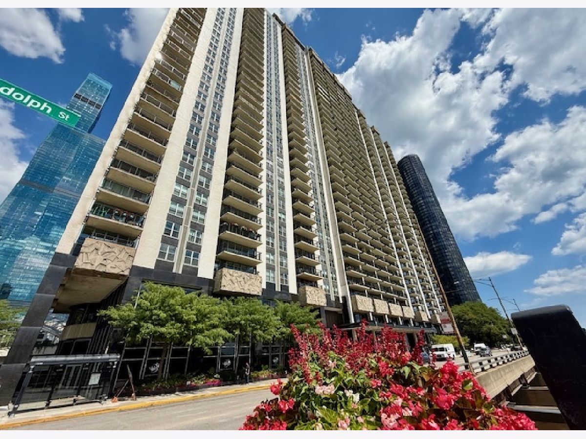  Sold Chicago Illinois, 400 Randolph