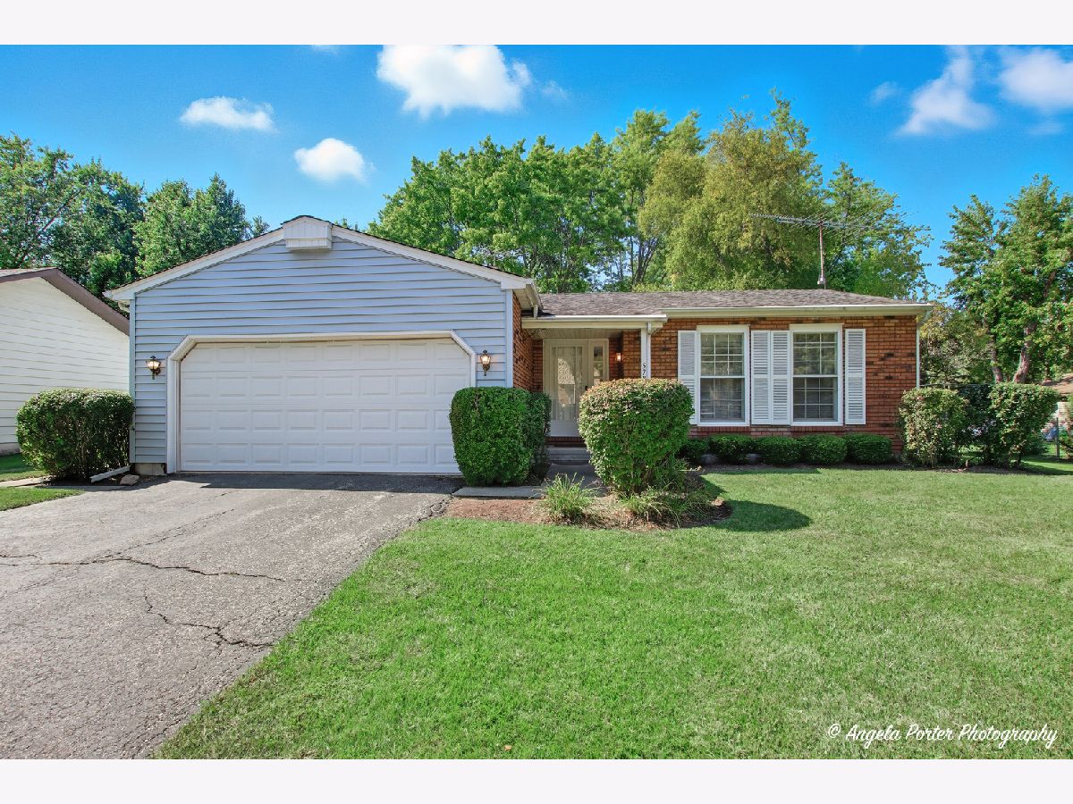  For Sale Gurnee Illinois, 578 Pine Grove Avenue