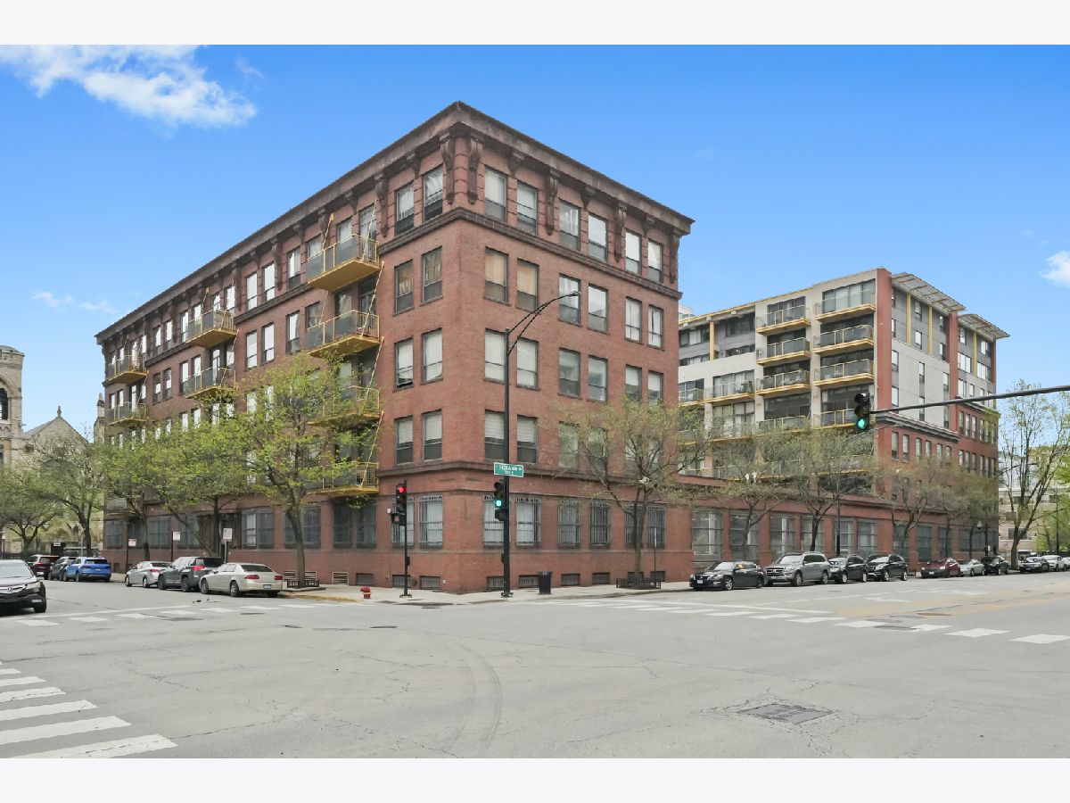  For Sale Chicago Illinois, 1910 Indiana Avenue
