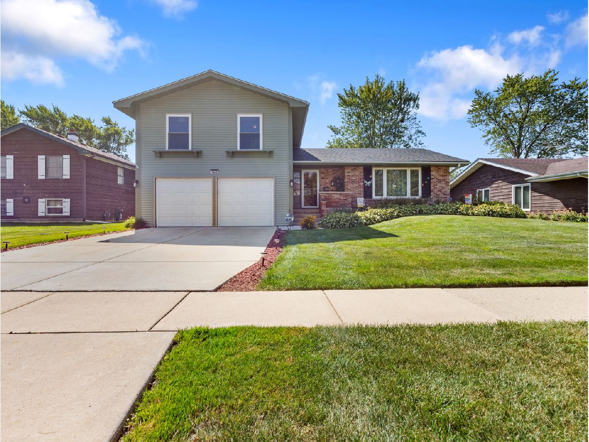  For Sale Hoffman Estates Illinois, 1045 Nottingham Lane