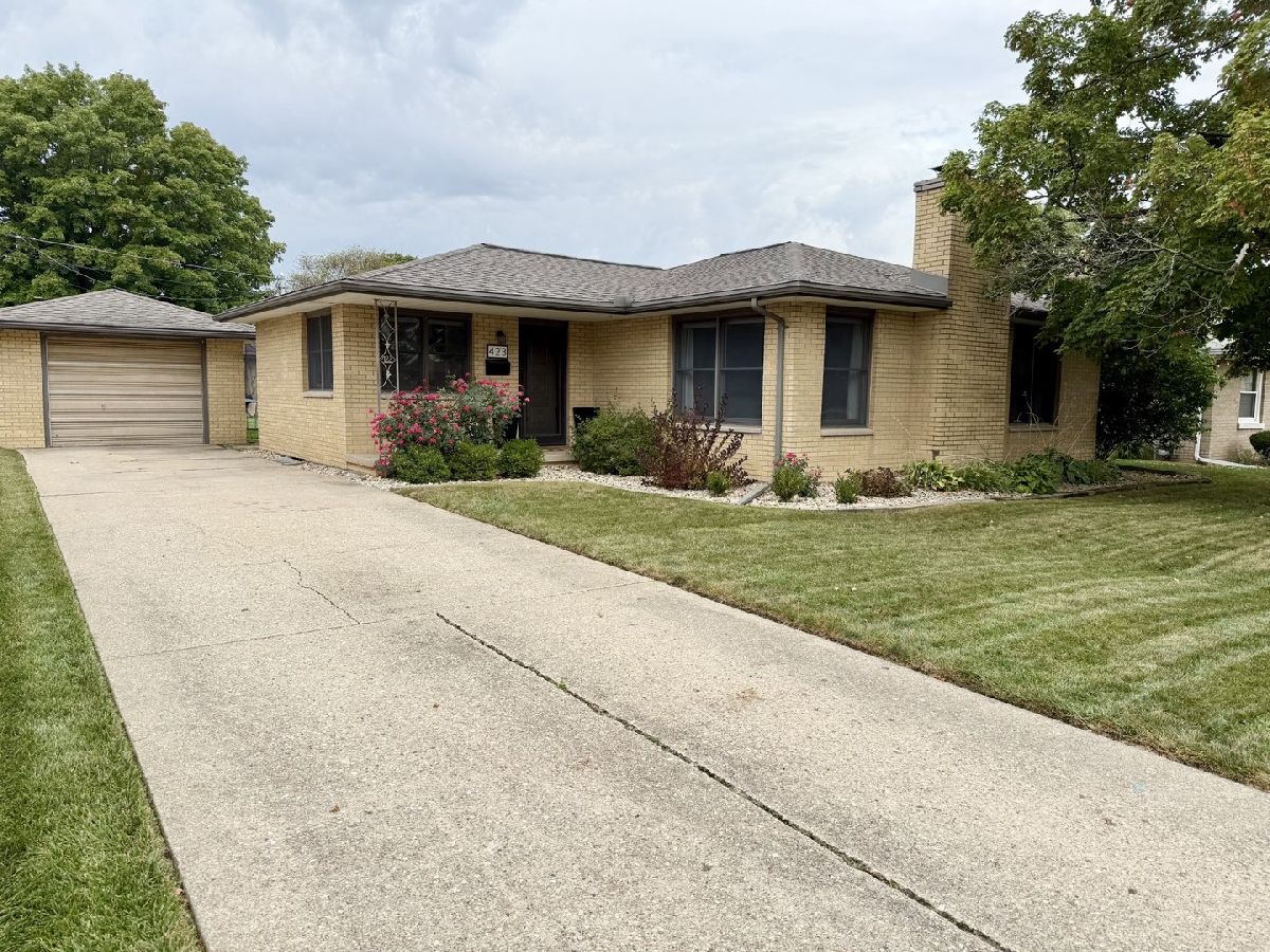  For Sale Oglesby Illinois, 423 Sunset Boulevard