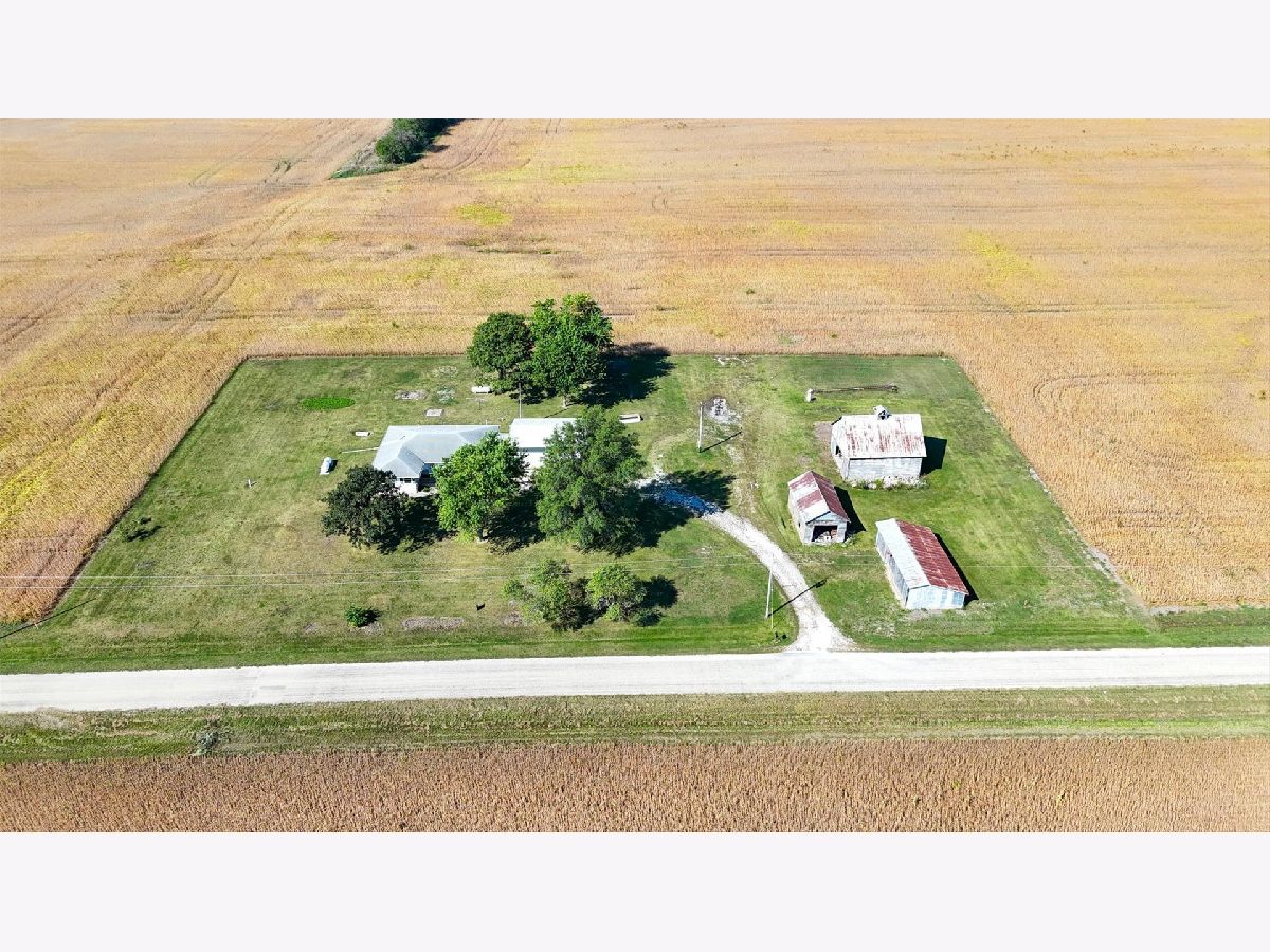  For Sale Roberts Illinois, 1781 1400e