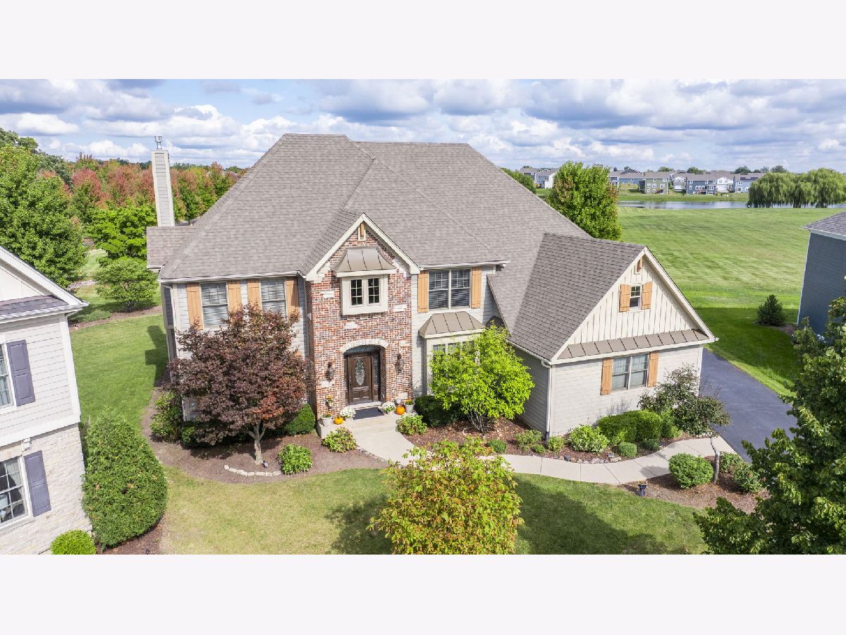 Homes For Sale Highland Woods Elgin Illinois, 3558 Hidden Fawn Drive