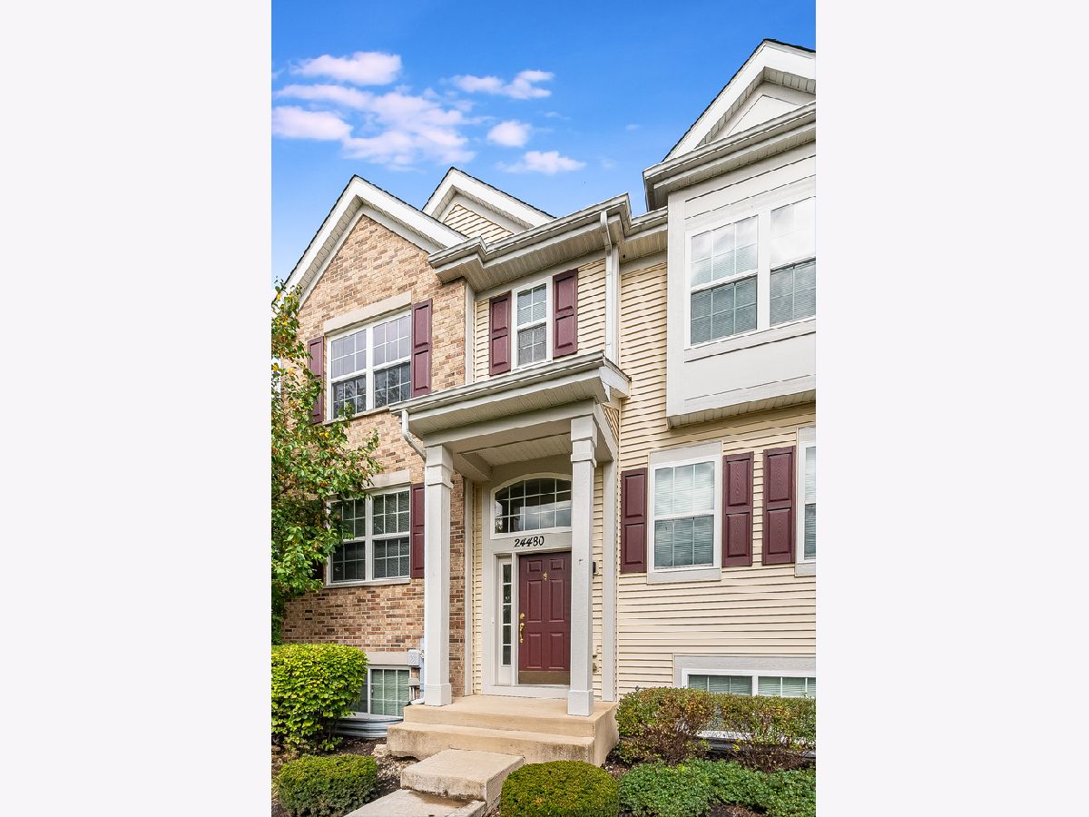 Townhomes For Rent Patriot Square Plainfield Illinois, 24480 John Adams