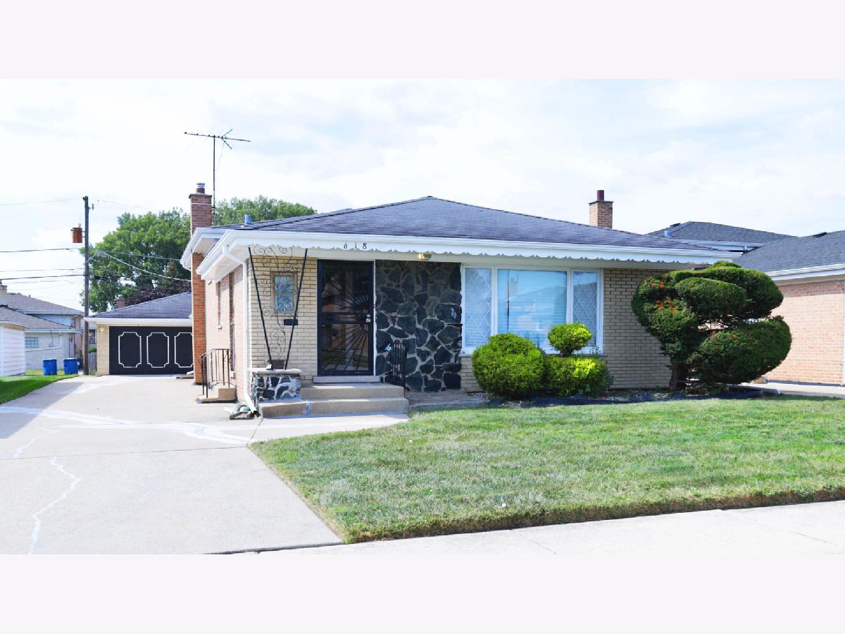 Homes For Sale Ford Calumet Center Calumet City Illinois, 618 Marquette Avenue