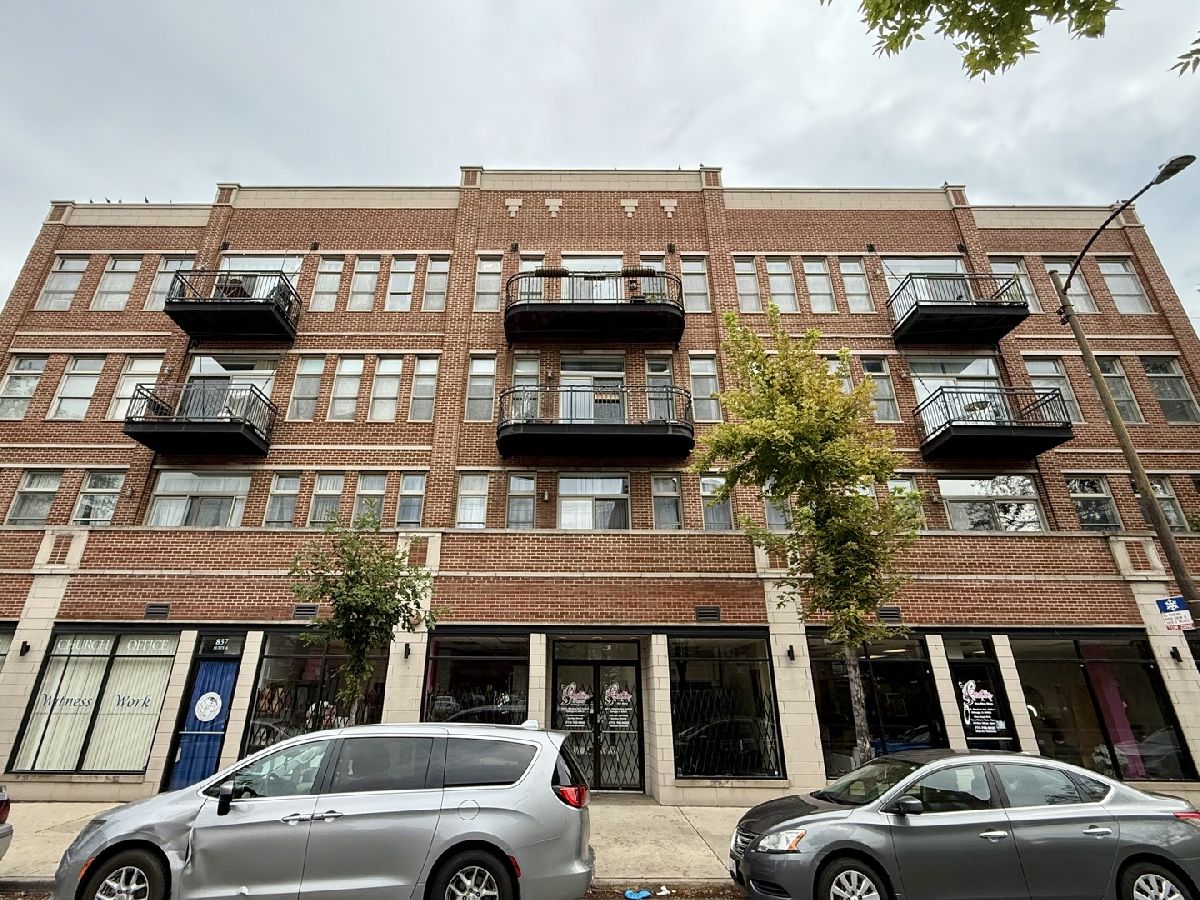 Rented Chicago Illinois, 837 Western