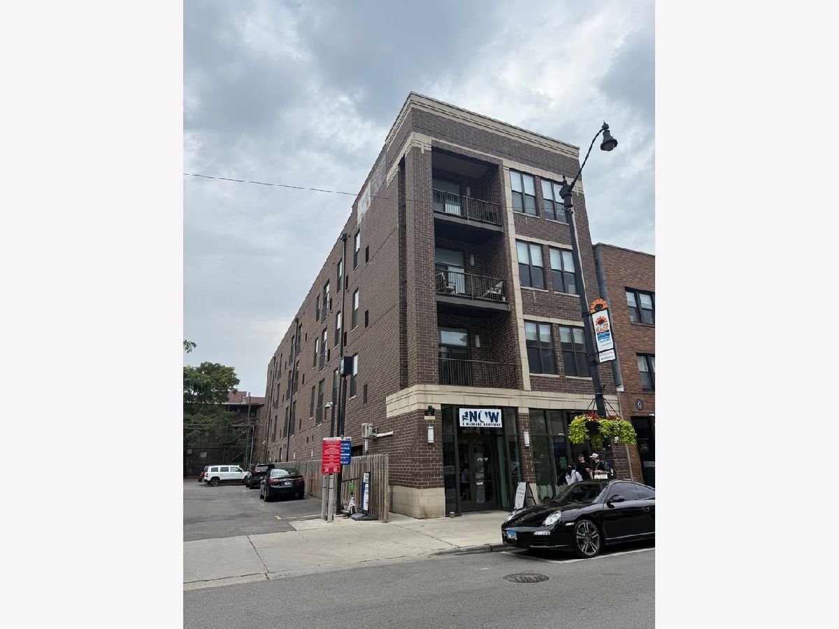  Rented Chicago Illinois, 3122 Broadway