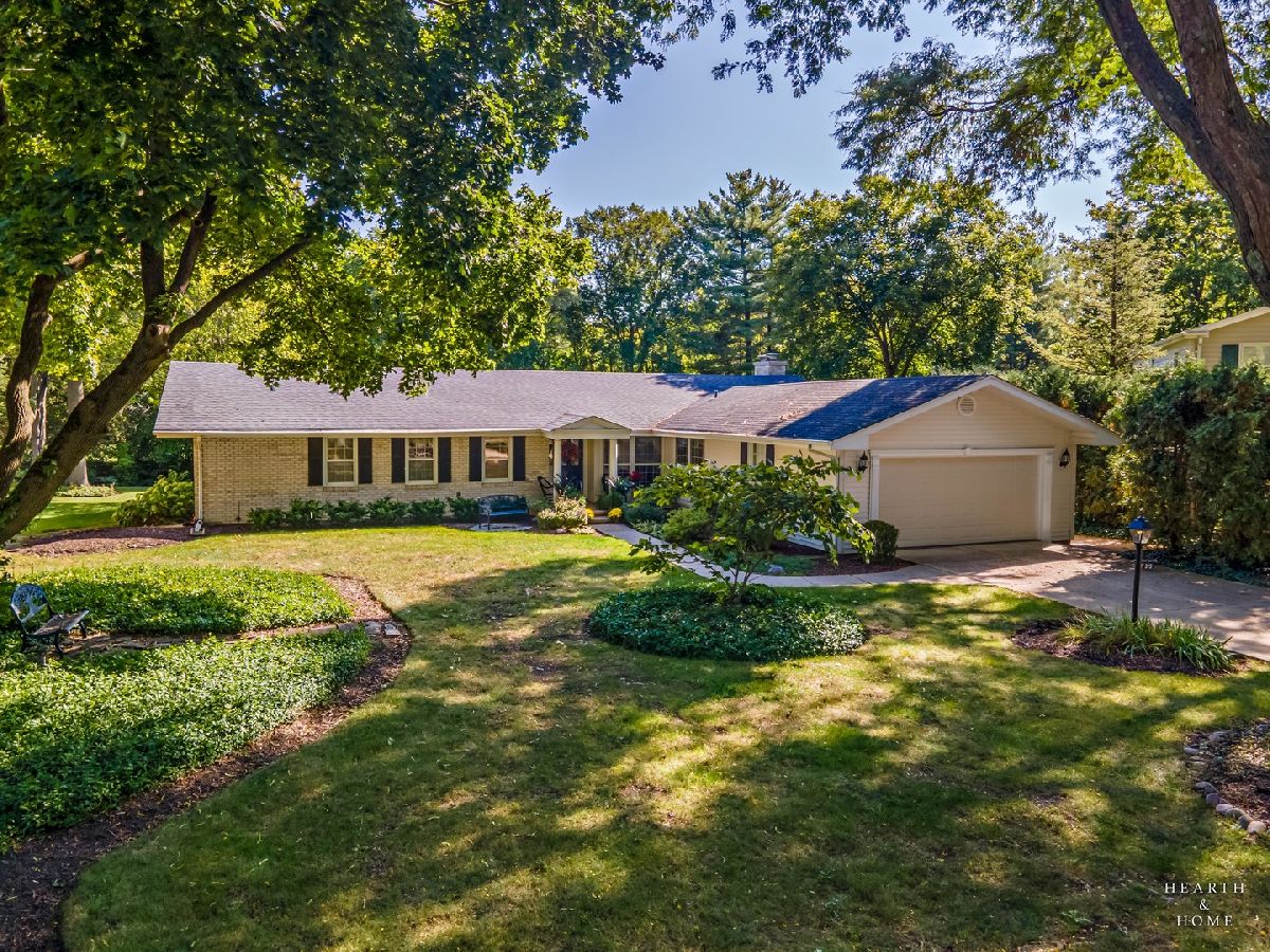  Sold Barrington Illinois, 315 Old Mill