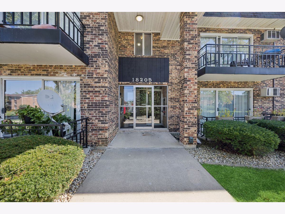  For Sale Homewood Illinois, 18205 Hart Drive