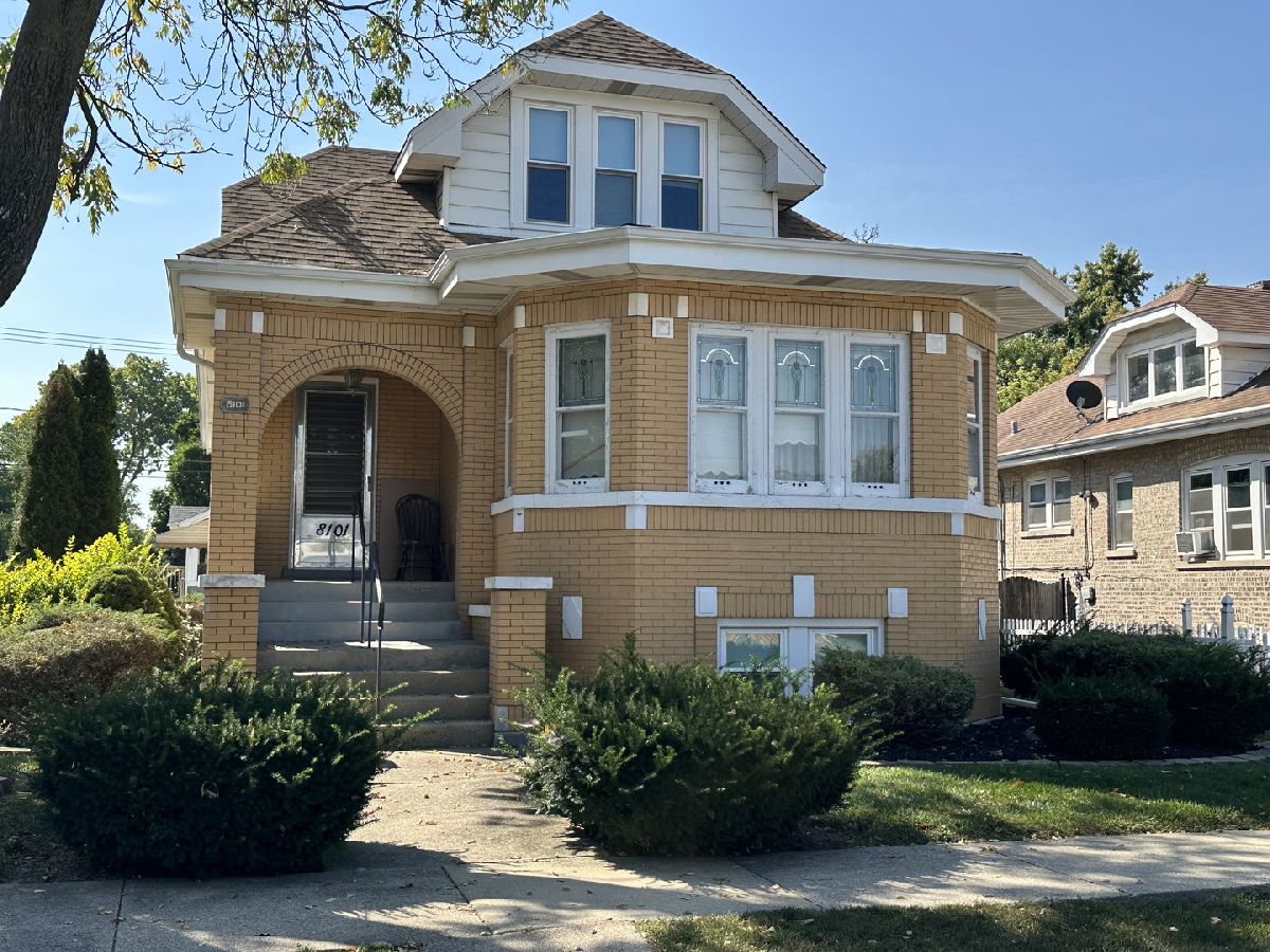  For Sale Lyons Illinois, 8101 White Avenue