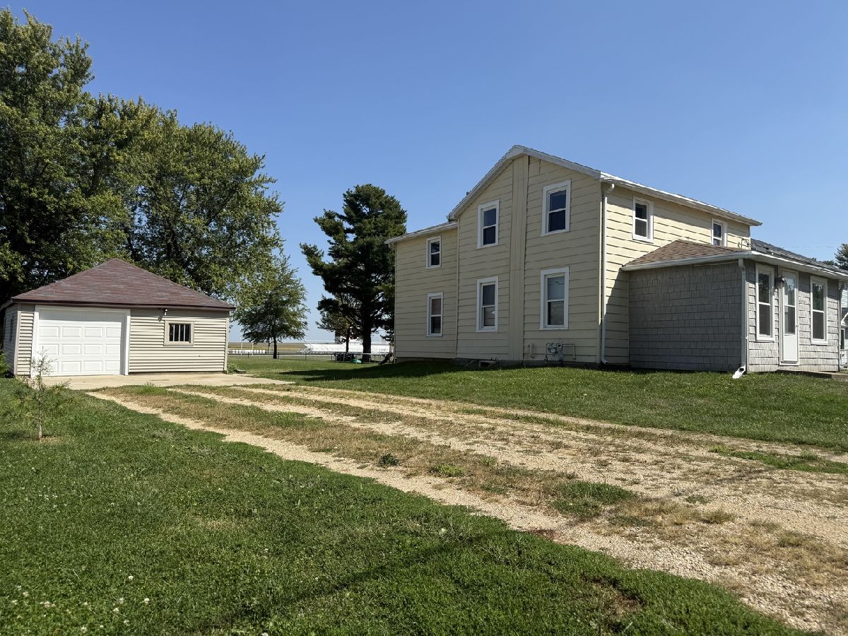  Sold Forreston Illinois, 405 Locust